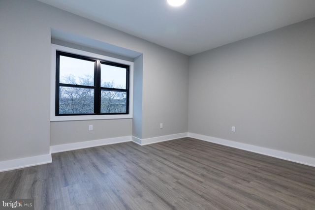 1321 SHEPHERD ST NW, Washington, DC 20011