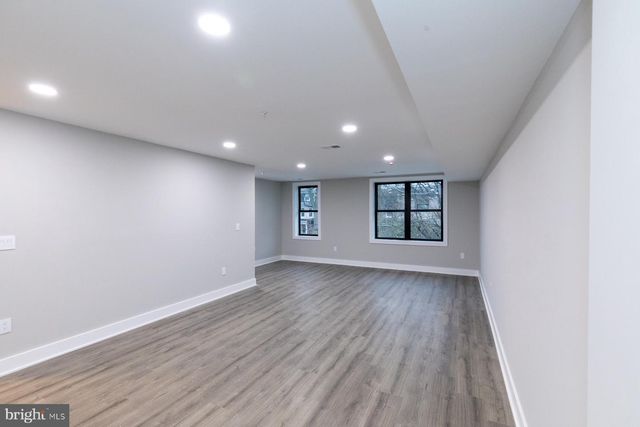 1321 SHEPHERD ST NW, Washington, DC 20011