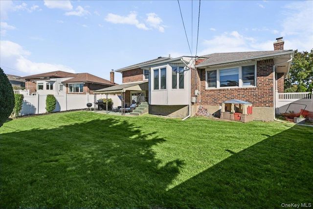 698 Edgewood Drive, Westbury, NY 11590