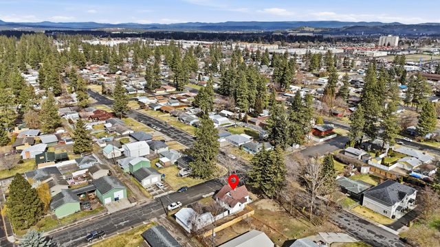 6423 N Washington St, Spokane, WA 99208