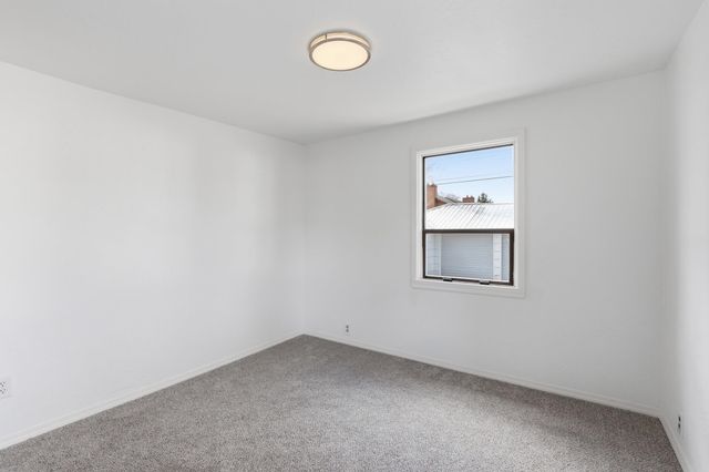 6423 N Washington St, Spokane, WA 99208