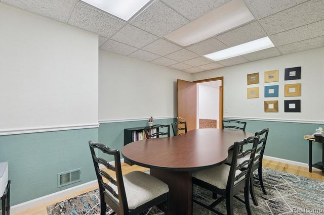 1117 Villa Linde Court, Flint, MI 48532