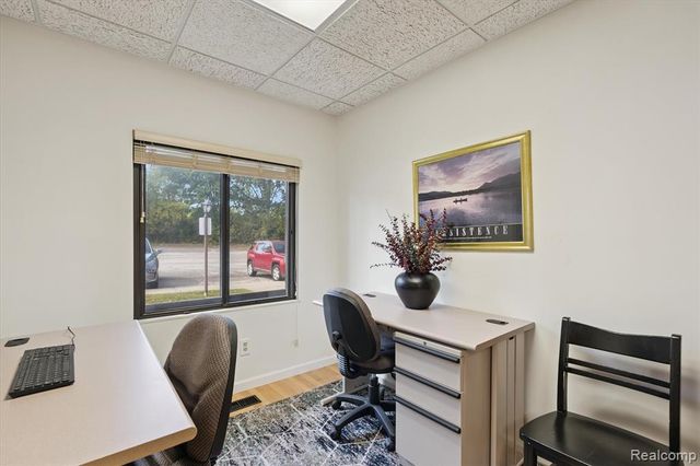 1117 Villa Linde Court, Flint, MI 48532