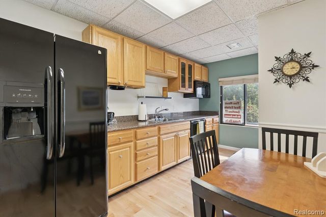 1117 Villa Linde Court, Flint, MI 48532