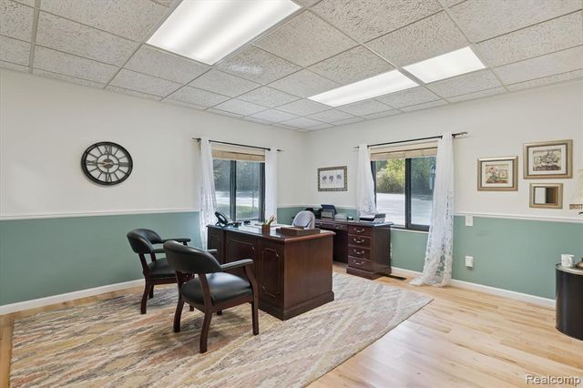 1117 Villa Linde Court, Flint, MI 48532