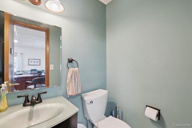 1117 Villa Linde Court, Flint, MI 48532