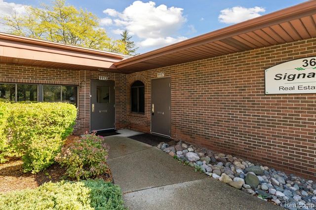 1117 Villa Linde Court, Flint, MI 48532