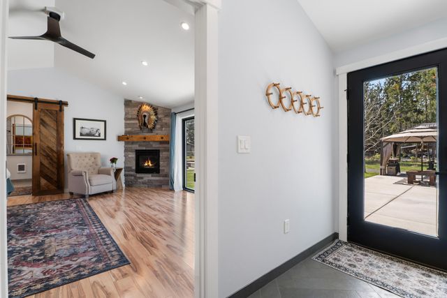 55670 Big River Drive, Bend, OR 97707