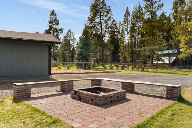 55670 Big River Drive, Bend, OR 97707
