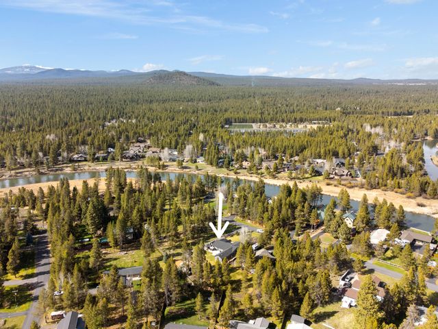 55670 Big River Drive, Bend, OR 97707