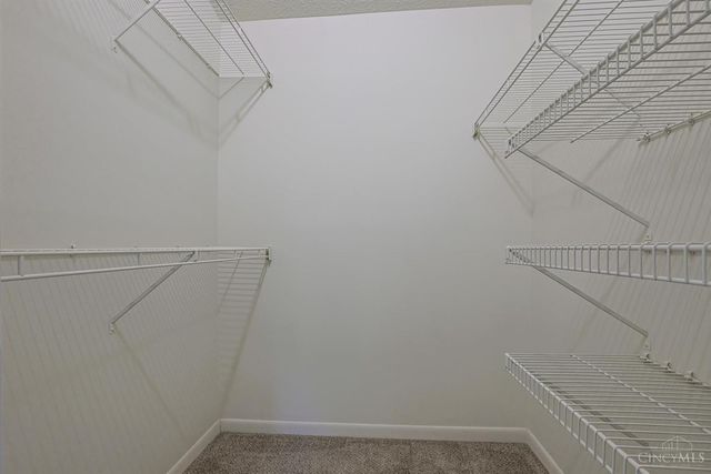 1544 W Galbraith Road, North College Hill, OH 45231