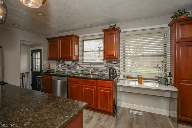 10676 Holcomb Road, Newton Falls, OH 44444