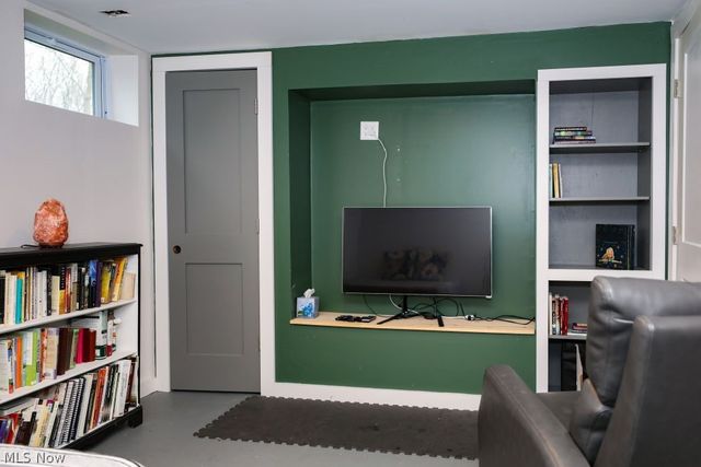 10676 Holcomb Road, Newton Falls, OH 44444