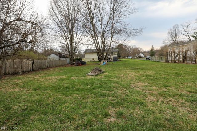 10676 Holcomb Road, Newton Falls, OH 44444