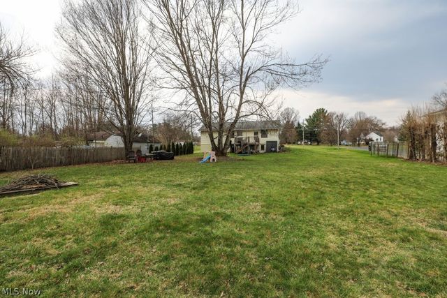 10676 Holcomb Road, Newton Falls, OH 44444