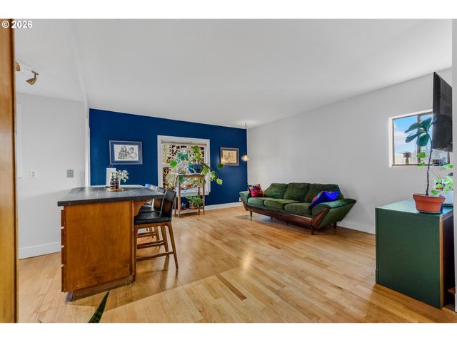 1829 Nw LOVEJOY St 313, Portland, OR 97209
