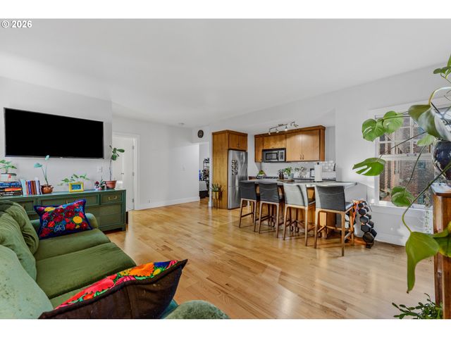 1829 Nw LOVEJOY St 313, Portland, OR 97209