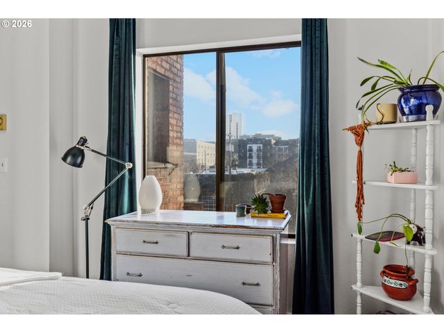 1829 Nw LOVEJOY St 313, Portland, OR 97209