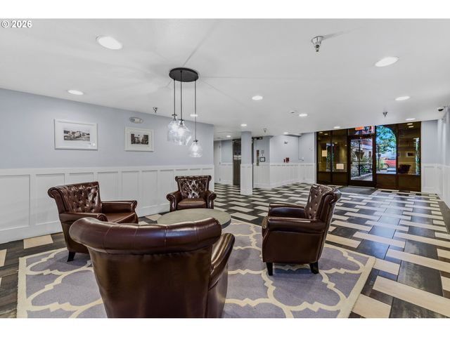 1829 Nw LOVEJOY St 313, Portland, OR 97209