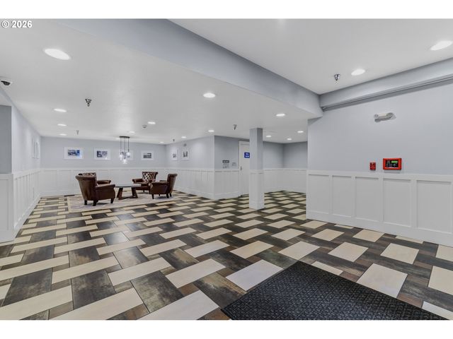 1829 Nw LOVEJOY St 313, Portland, OR 97209