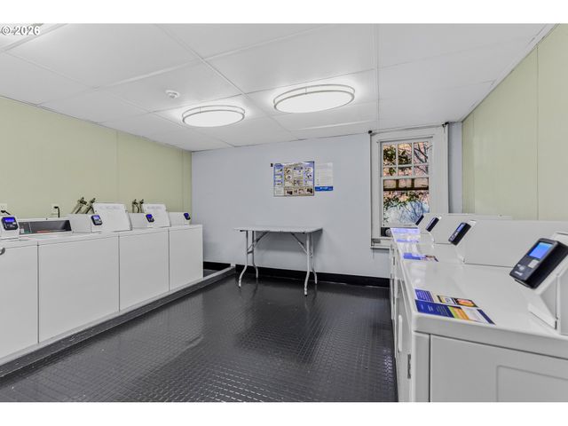 1829 Nw LOVEJOY St 313, Portland, OR 97209