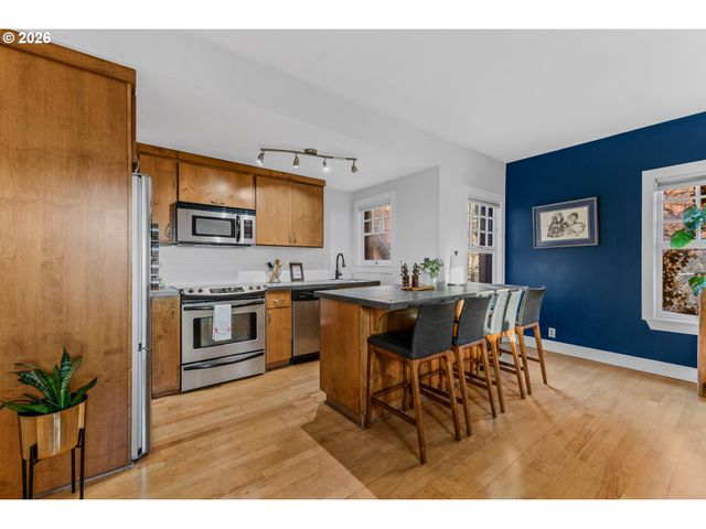 1829 Nw LOVEJOY St 313, Portland, OR 97209