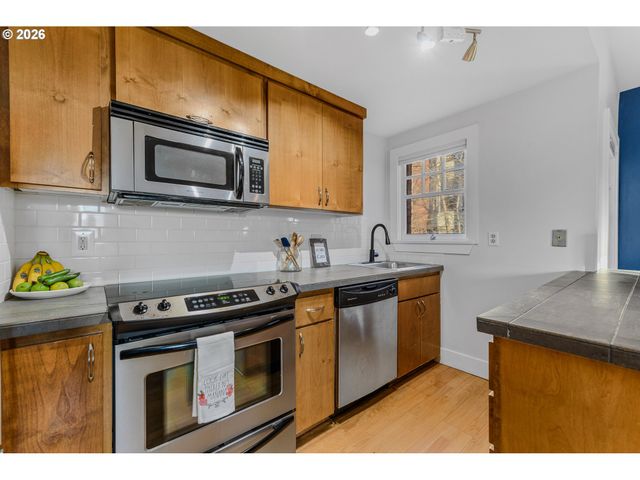 1829 Nw LOVEJOY St 313, Portland, OR 97209