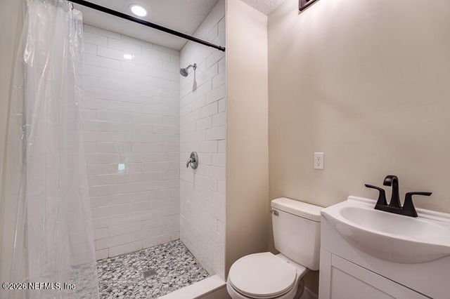 2040 DEER RUN Trail, Jacksonville, FL 32246