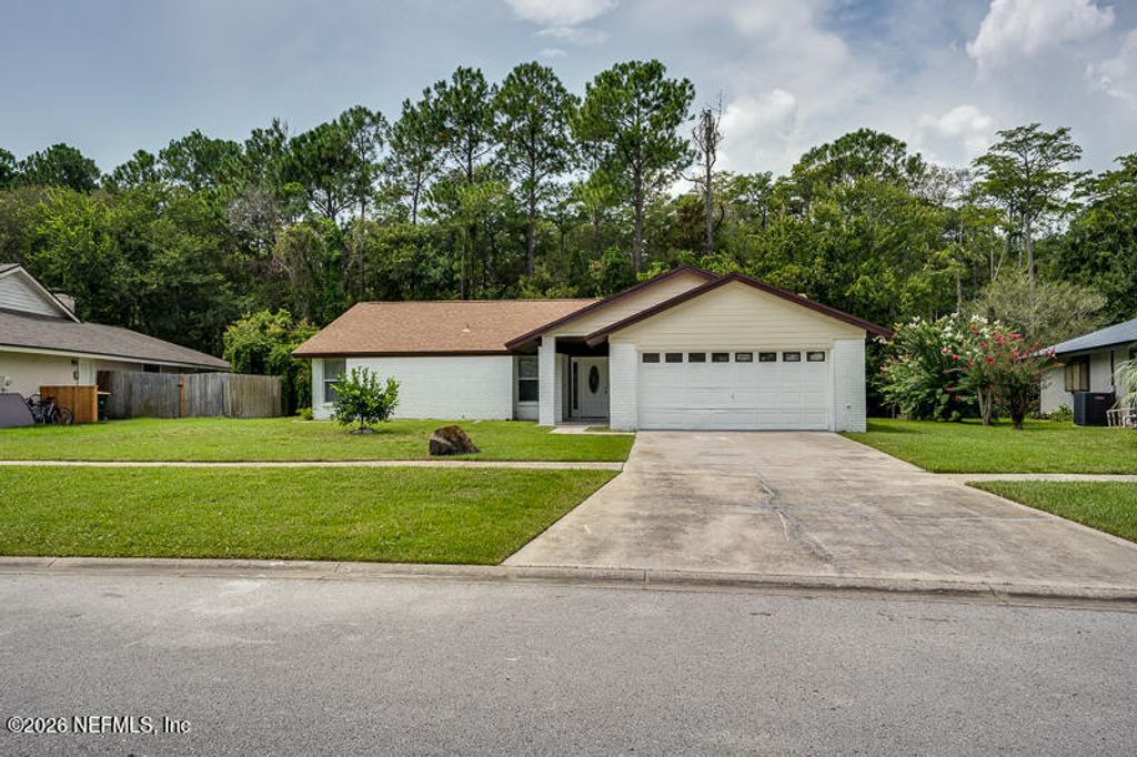 2040 DEER RUN Trail, Jacksonville, FL 32246
