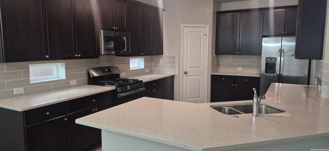 11927 Tower Forest, San Antonio, TX 78253