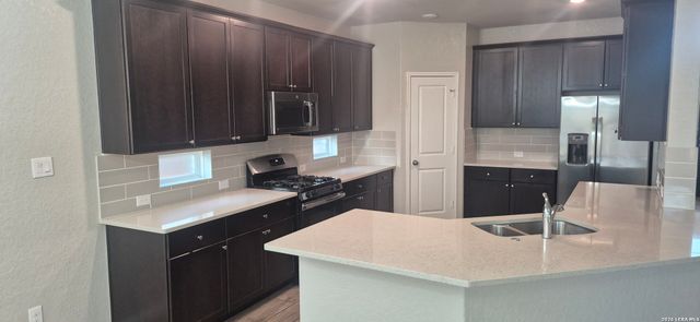11927 Tower Forest, San Antonio, TX 78253