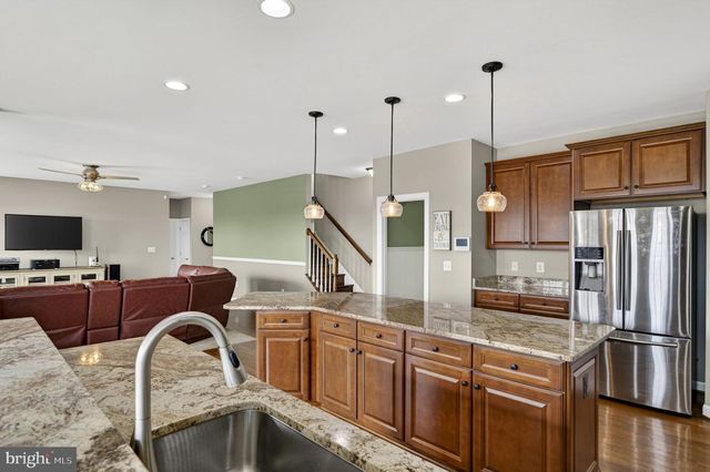 13200 WATERFORD VIEW CT, Lovettsville, VA 20180