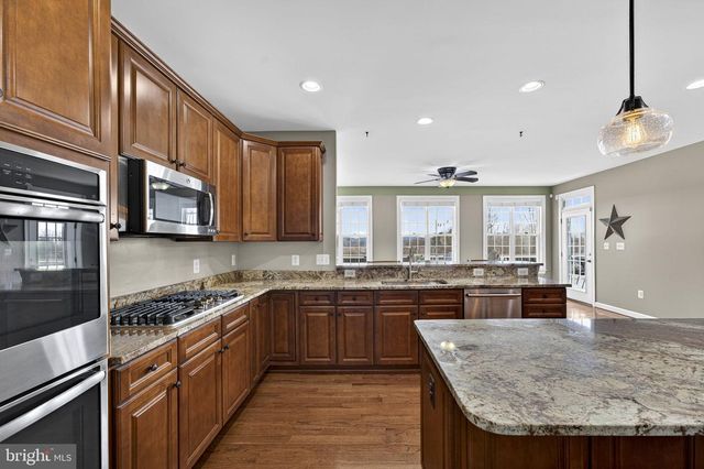 13200 WATERFORD VIEW CT, Lovettsville, VA 20180