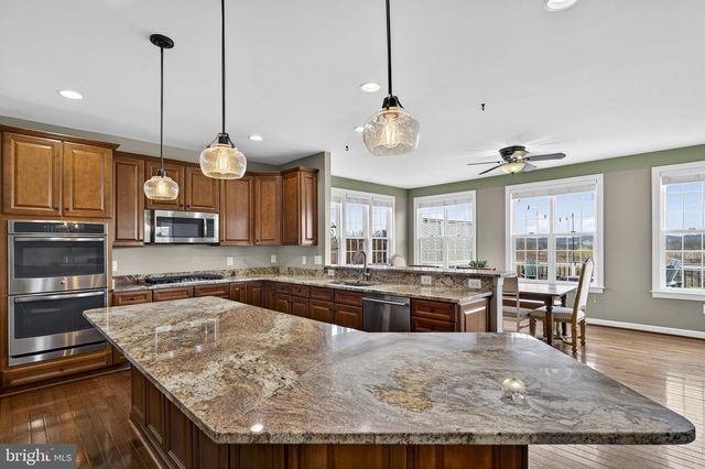 13200 WATERFORD VIEW CT, Lovettsville, VA 20180