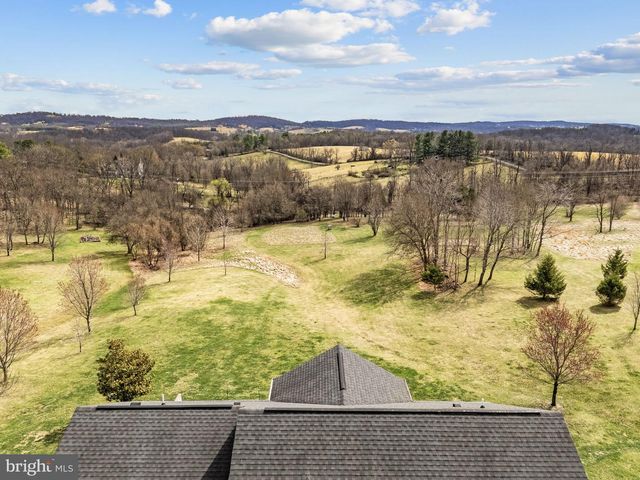 13200 WATERFORD VIEW CT, Lovettsville, VA 20180