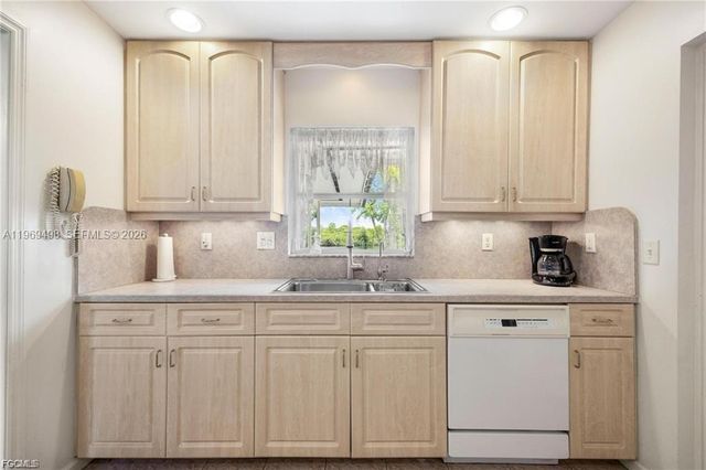 2030 Ft Denaud Rd, La Belle, FL 33935