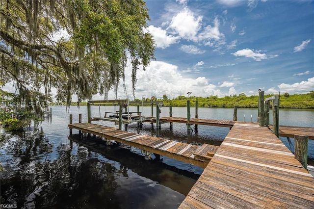 2030 Ft Denaud Rd, La Belle, FL 33935