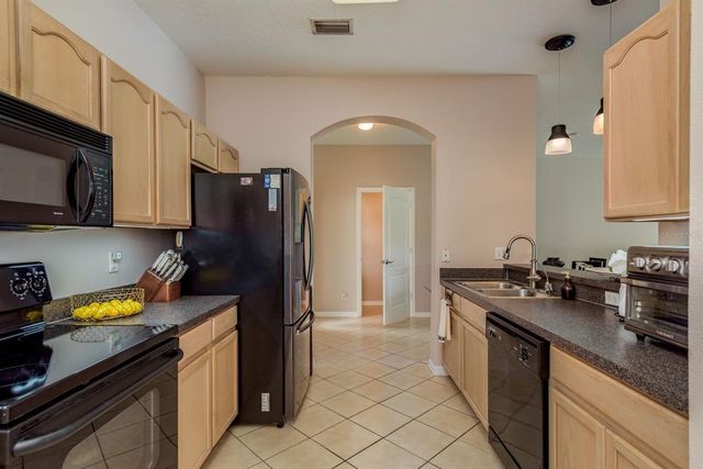 20324 NOBLE OAK PLACE, Tampa, FL 33647
