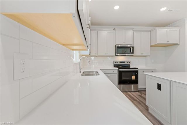 2969 Flat Rock Drive, Winston-salem, NC 27127