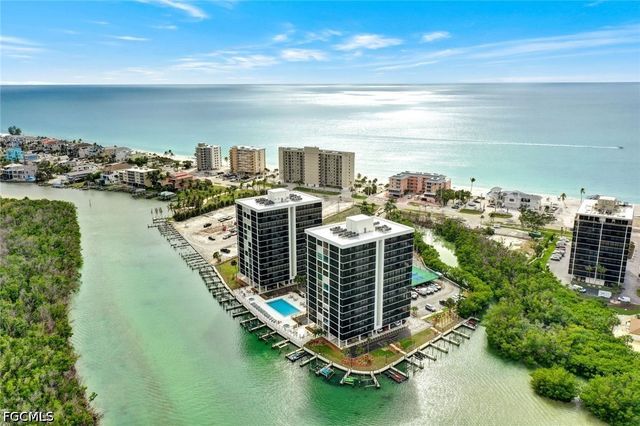26225 Hickory BLVD 10C, Bonita Springs, FL 34134
