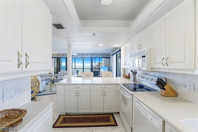 26225 Hickory BLVD 10C, Bonita Springs, FL 34134