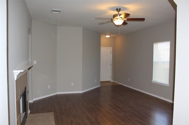 208 Firwood, Kyle, TX 78640
