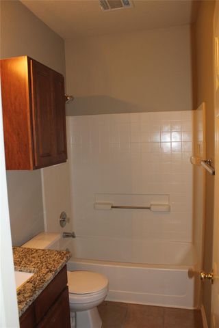 208 Firwood, Kyle, TX 78640