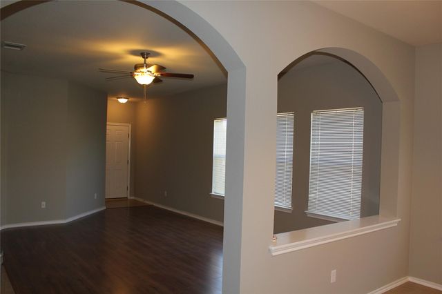 208 Firwood, Kyle, TX 78640