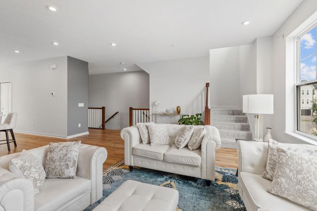 8612 Kenyon Court NE B, Blaine, MN 55434