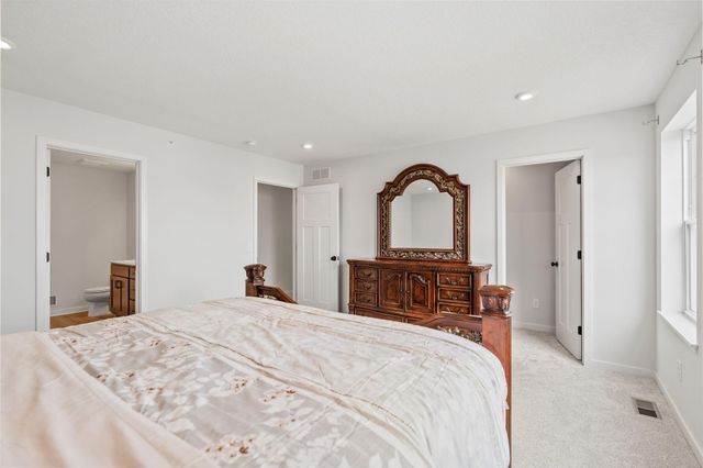 8612 Kenyon Court NE B, Blaine, MN 55434