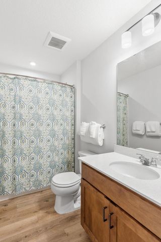 8612 Kenyon Court NE B, Blaine, MN 55434