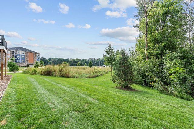 8612 Kenyon Court NE B, Blaine, MN 55434