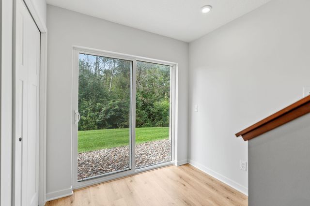 8612 Kenyon Court NE B, Blaine, MN 55434