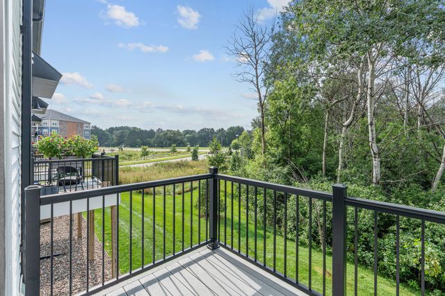 8612 Kenyon Court NE B, Blaine, MN 55434